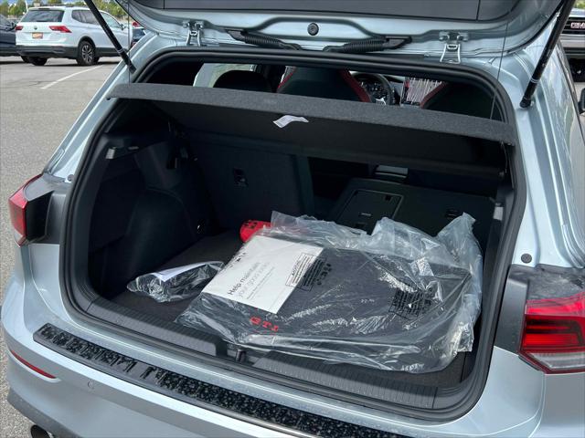 2025 Volkswagen Golf GTI 2.0T SE
