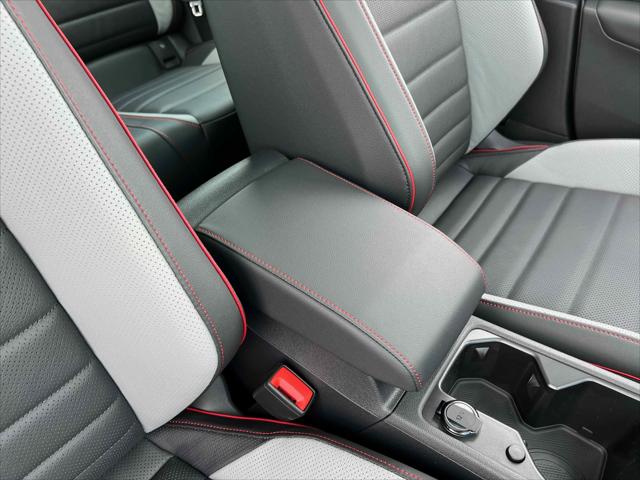 2025 Volkswagen Golf GTI 2.0T SE