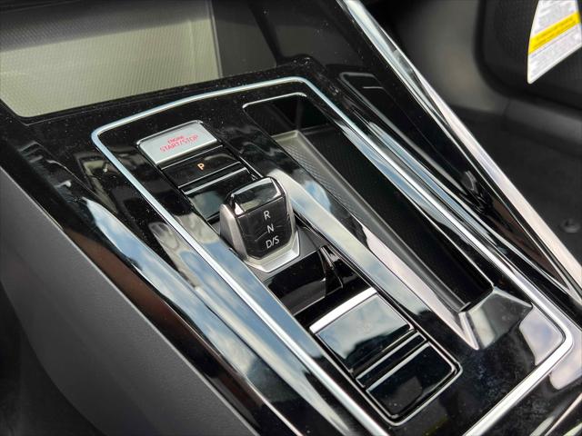 2025 Volkswagen Golf GTI 2.0T SE