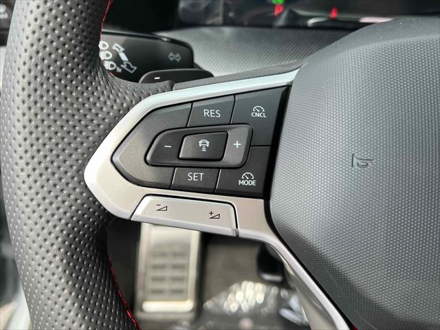 2025 Volkswagen Golf GTI 2.0T SE