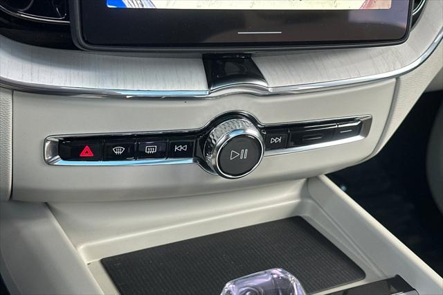 2026 Volvo XC60 B5 Ultra