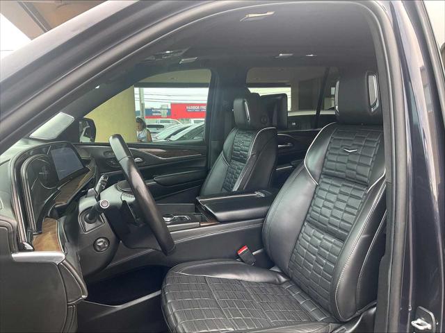 2023 Cadillac Escalade 4WD Sport Platinum