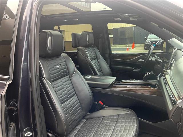 2023 Cadillac Escalade 4WD Sport Platinum