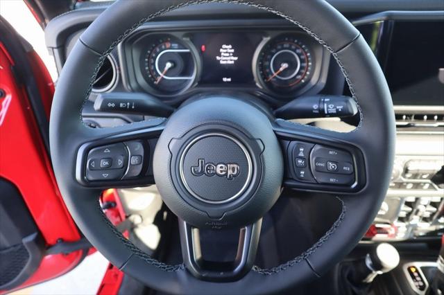 2025 Jeep Gladiator GLADIATOR RUBICON X 4X4