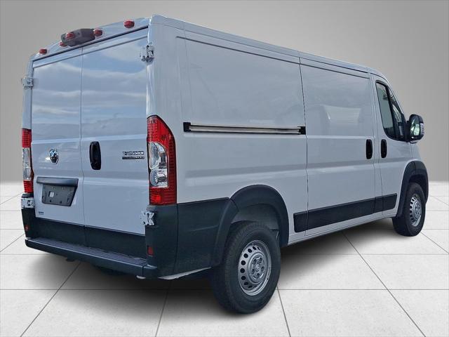 2026 Ram ProMaster Cargo Van Tradesman Low Roof 136" WB w/Pass Seat