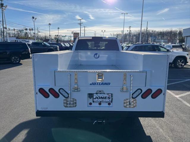 2026 Ram 3500 Chassis Cab Tradesman/Big Horn