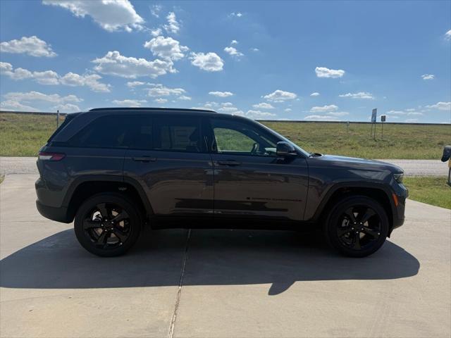 2025 Jeep Grand Cherokee GRAND CHEROKEE ALTITUDE 4X2