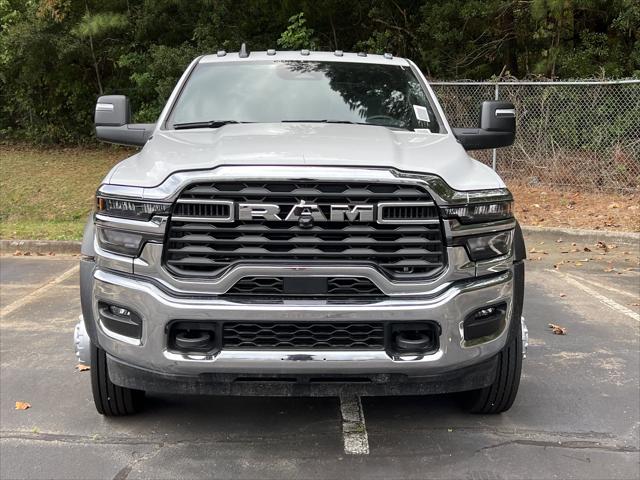 2026 RAM Ram 5500 Chassis Cab RAM 5500 TRADESMAN CHASSIS CREW CAB 4X4 84 CA 2026 RAM Ram 5500 Chassis Cab RAM 5500 TRADESMAN CHASSIS CREW CAB 4X4 84 CA