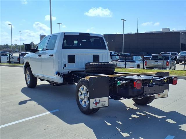 2026 RAM Ram 3500 Chassis Cab RAM 3500 TRADESMAN CREW CAB CHASSIS 4X4 60 CA