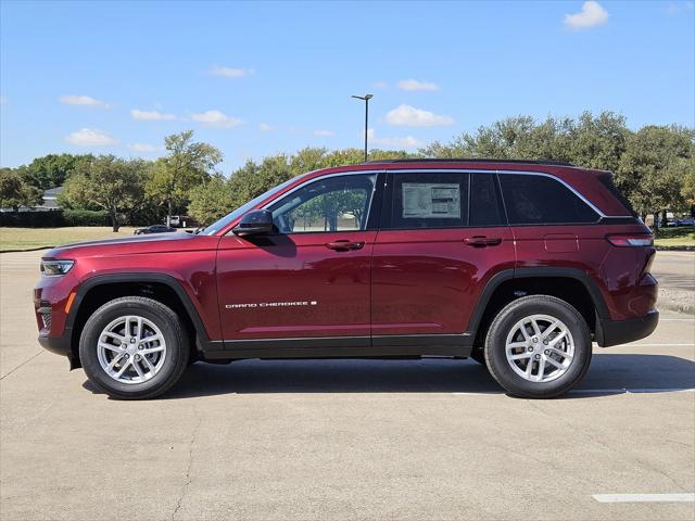 2025 Jeep Grand Cherokee GRAND CHEROKEE LAREDO X 4X2