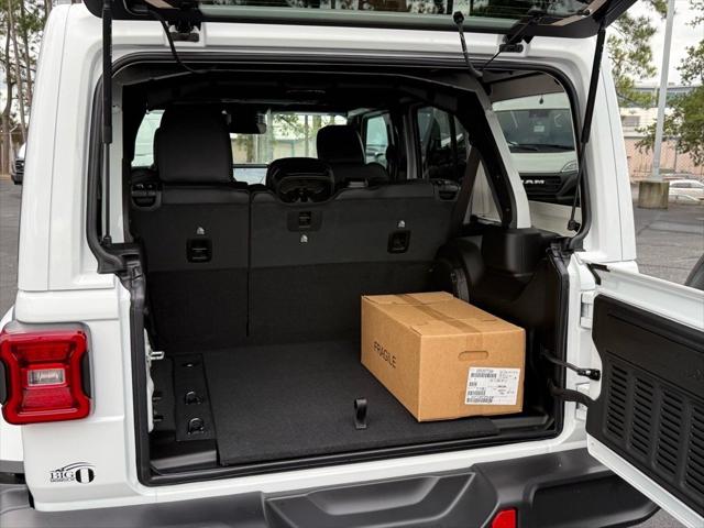 2026 Jeep Wrangler 4-Door Sahara 4x4