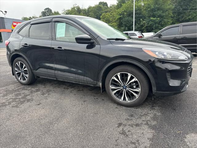 2022 Ford Escape SE Hybrid