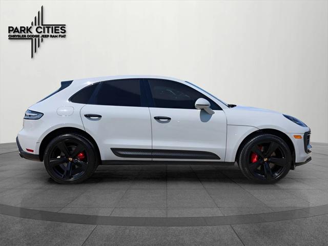 2022 Porsche Macan S