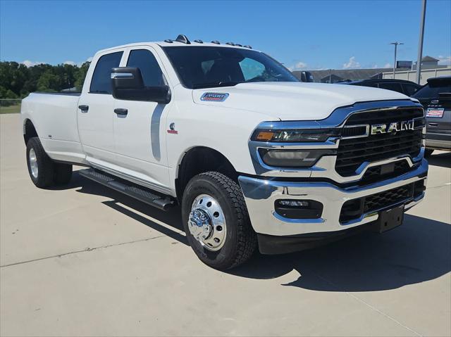 2025 RAM Ram 3500 RAM 3500 TRADESMAN CREW CAB 4X4 8 BOX