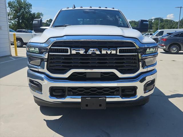 2025 RAM Ram 3500 RAM 3500 TRADESMAN CREW CAB 4X4 8 BOX