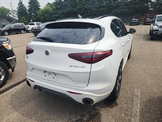 2022 Alfa Romeo Stelvio Veloce Ti AWD