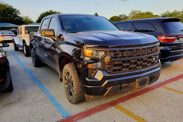 2023 Chevrolet Silverado 1500 4WD Crew Cab Short Bed Custom