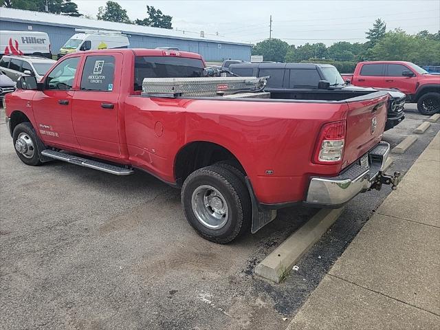 2022 RAM 3500 Tradesman Crew Cab 4x4 8 Box