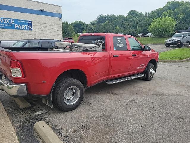 2022 RAM 3500 Tradesman Crew Cab 4x4 8 Box
