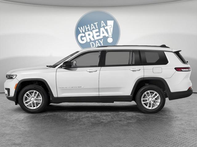 2025 Jeep Grand Cherokee GRAND CHEROKEE L LAREDO X 4X4