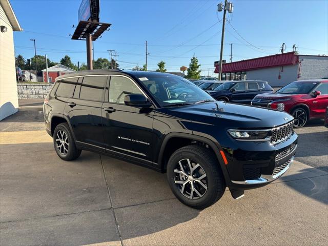 2025 Jeep Grand Cherokee GRAND CHEROKEE L LAREDO X 4X4