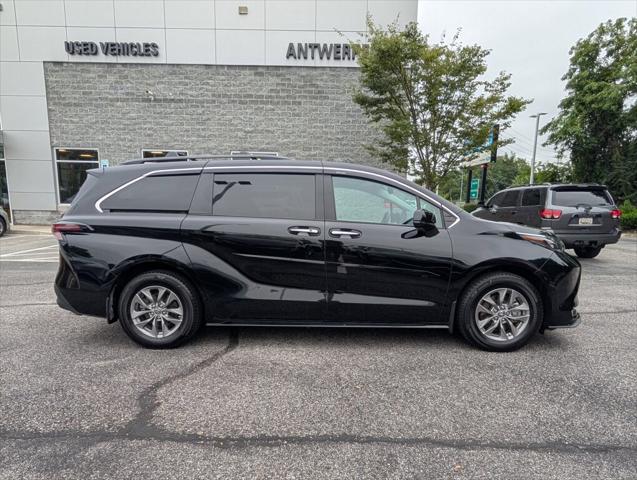 2024 Toyota Sienna XLE