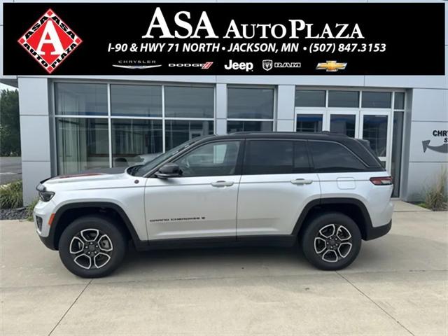 2022 Jeep Grand Cherokee Trailhawk 4x4 2022 Jeep Grand Cherokee Trailhawk 4x4