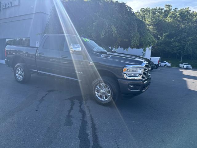 2024 RAM 2500 Laramie Crew Cab 4x4 64 Box