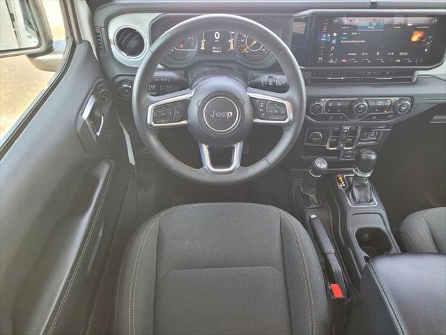 2024 Jeep Wrangler 4-Door Sahara 4x4