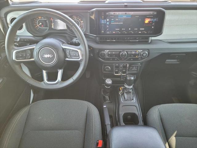 2024 Jeep Wrangler 4-Door Sahara 4x4