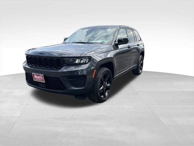 2025 Jeep Grand Cherokee GRAND CHEROKEE ALTITUDE 4X4