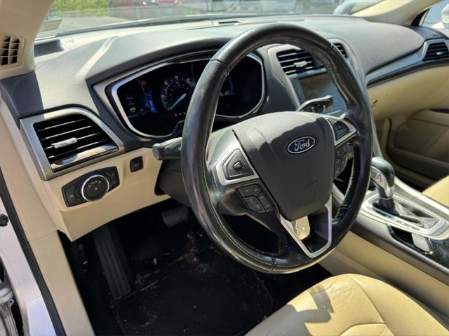 2013 Ford Fusion Hybrid SE
