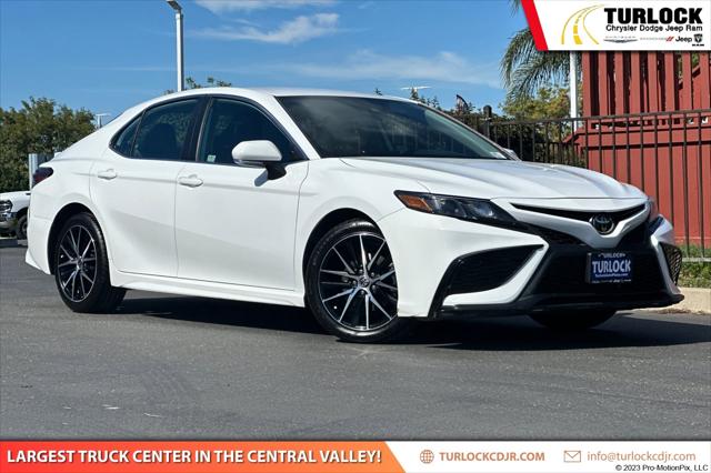 2023 Toyota Camry SE Nightshade Edition