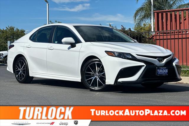 2023 Toyota Camry SE Nightshade Edition