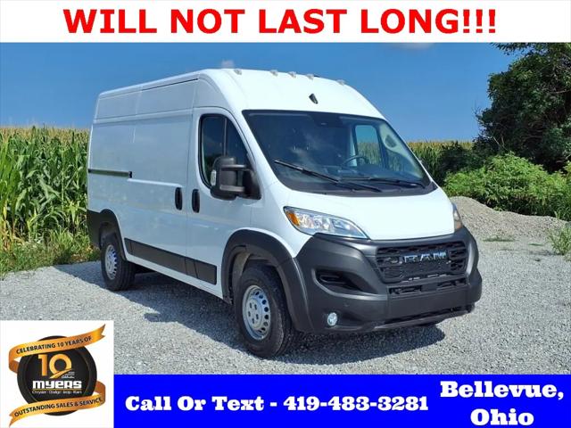 2025 RAM ProMaster 2500 Cargo Van Tradesman High Roof 136 WB w/Pass Seat