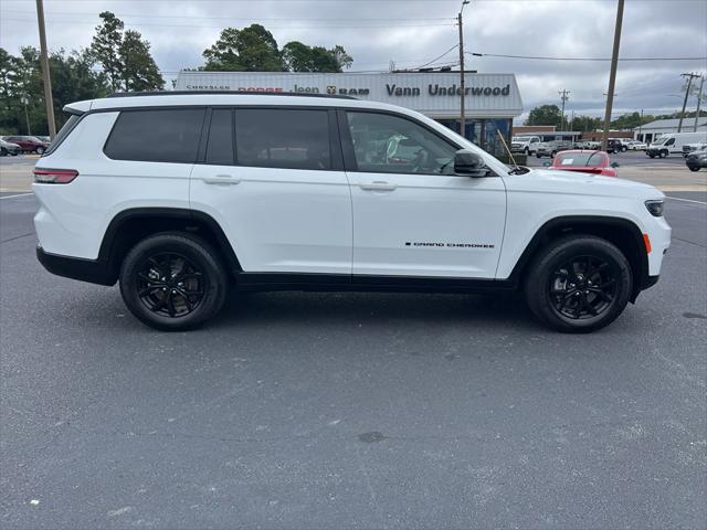 2024 Jeep Grand Cherokee L Altitude 4x4