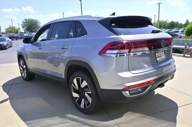 2026 Volkswagen Atlas Cross Sport SE with Technology