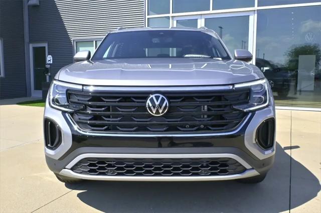 2026 Volkswagen Atlas Cross Sport SE with Technology