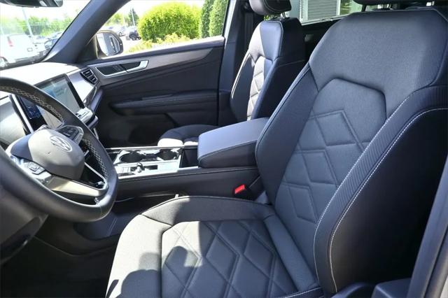 2026 Volkswagen Atlas Cross Sport SE with Technology