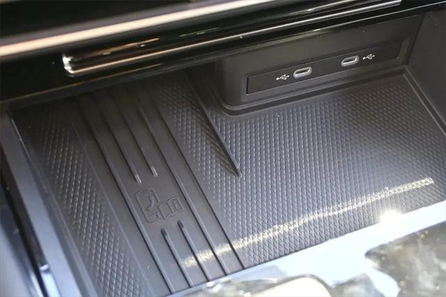 2026 Volkswagen Atlas Cross Sport SE with Technology