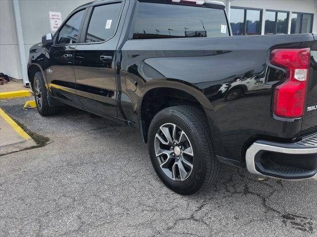 2023 Chevrolet Silverado 1500 2WD Crew Cab Short Bed LT
