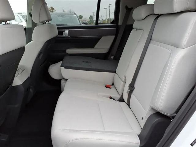 2026 Hyundai Santa Fe SE