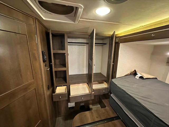 2017 Mercedes-Benz Sprinter 3500 High Roof V6