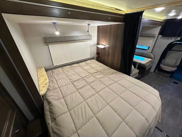 2017 Mercedes-Benz Sprinter 3500 High Roof V6