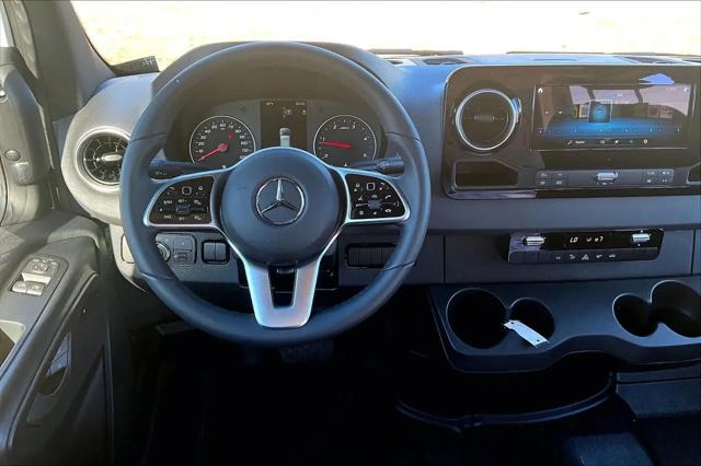 2024 Mercedes-Benz Sprinter 2500 Standard Roof 4-Cyl Diesel HO