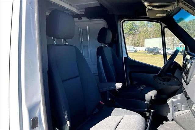 2024 Mercedes-Benz Sprinter 2500 Standard Roof 4-Cyl Diesel HO