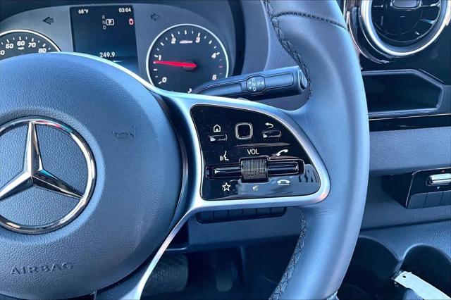 2024 Mercedes-Benz Sprinter 2500 Standard Roof 4-Cyl Diesel HO