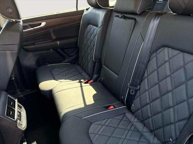 2026 Volkswagen Atlas SEL Premium R-Line