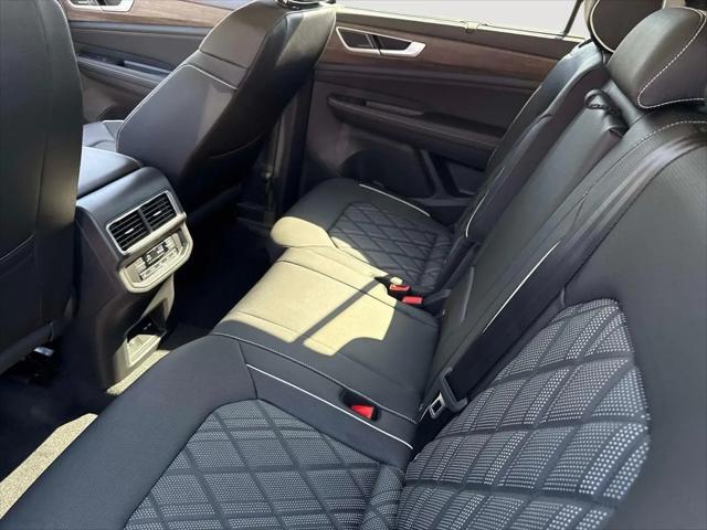 2026 Volkswagen Atlas SEL Premium R-Line