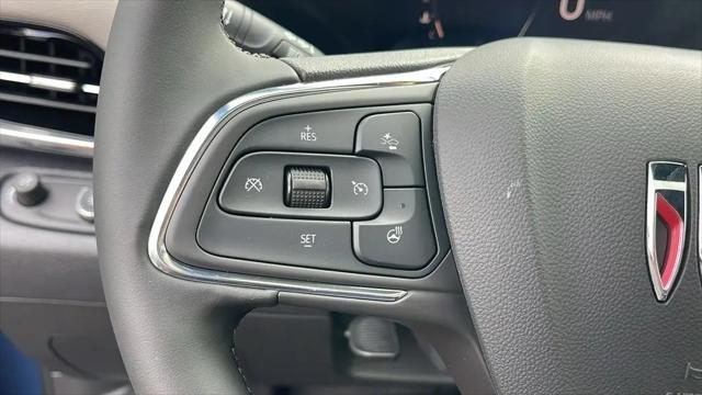 2025 Buick NV Avenir FWD